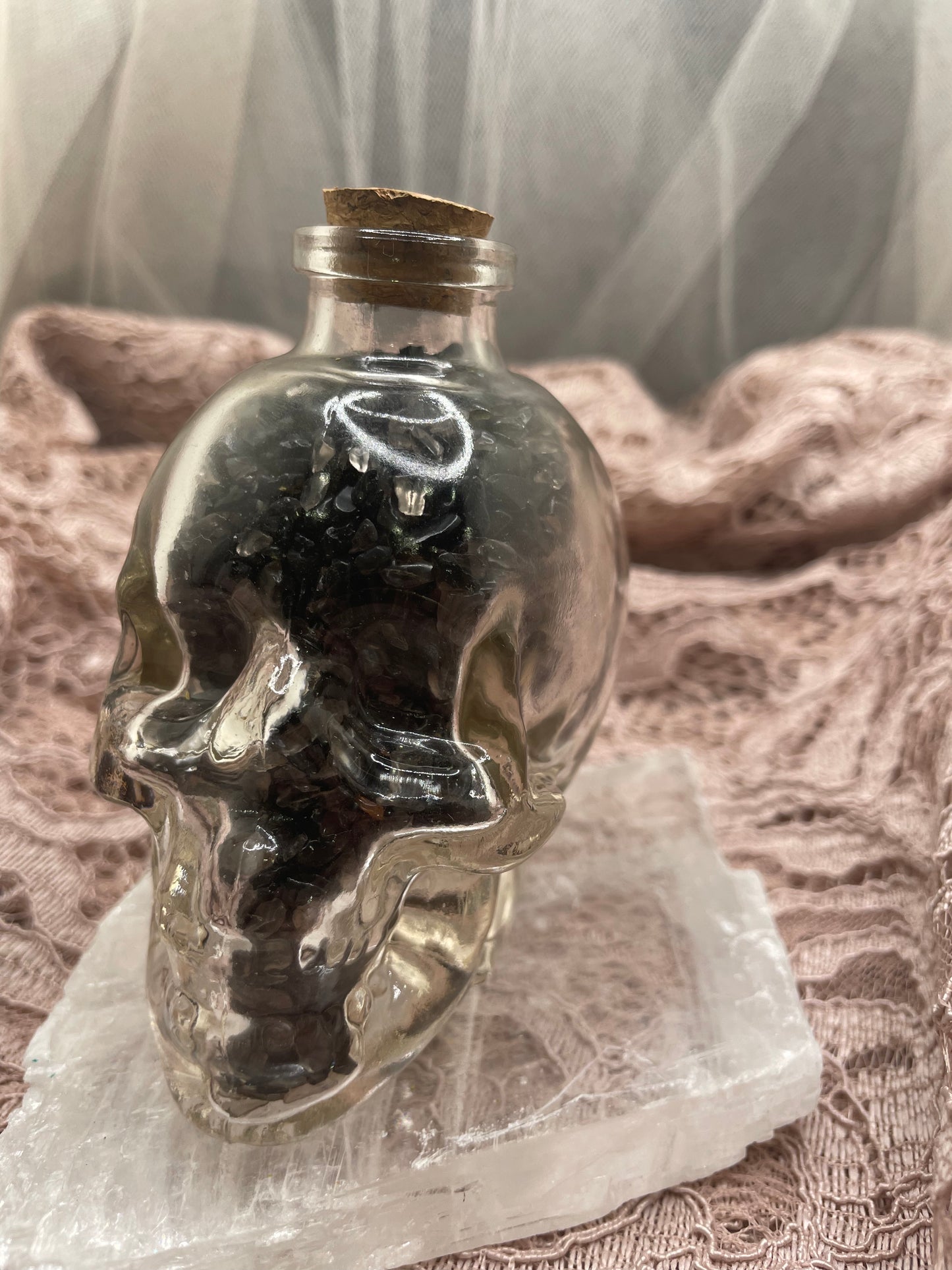 Glass skull chip bottle