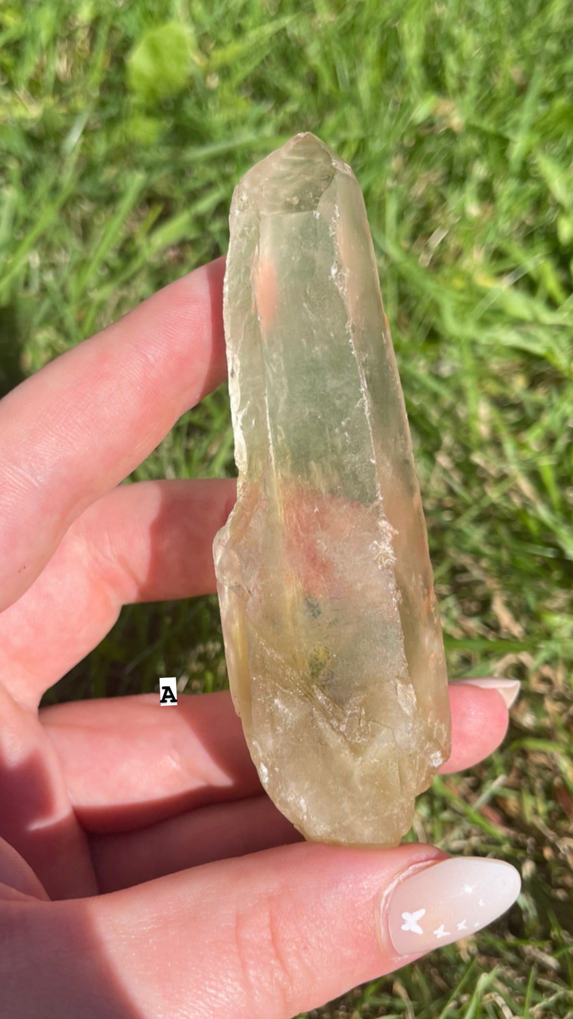 Natural citrine raw points