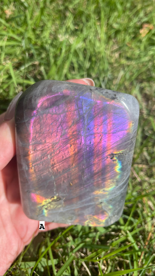 Sunset labradorite