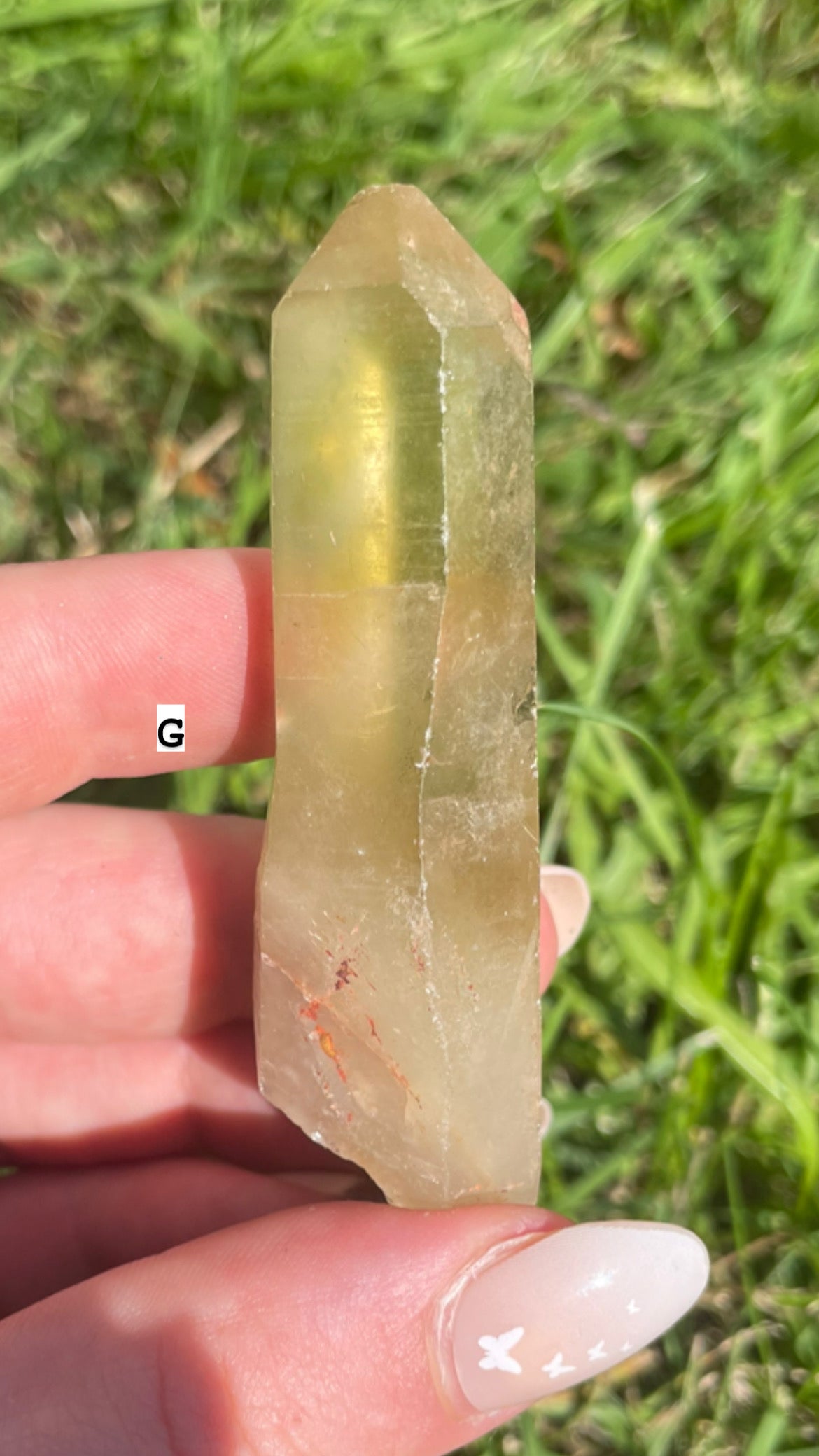 Natural citrine raw points