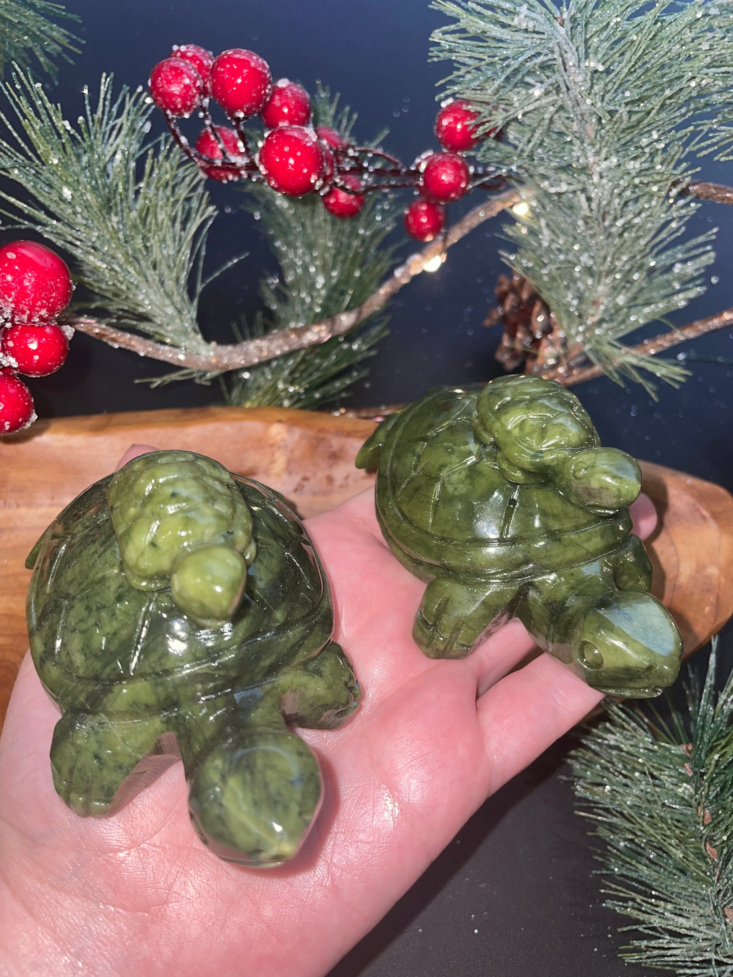 Jade turtles with baby carving