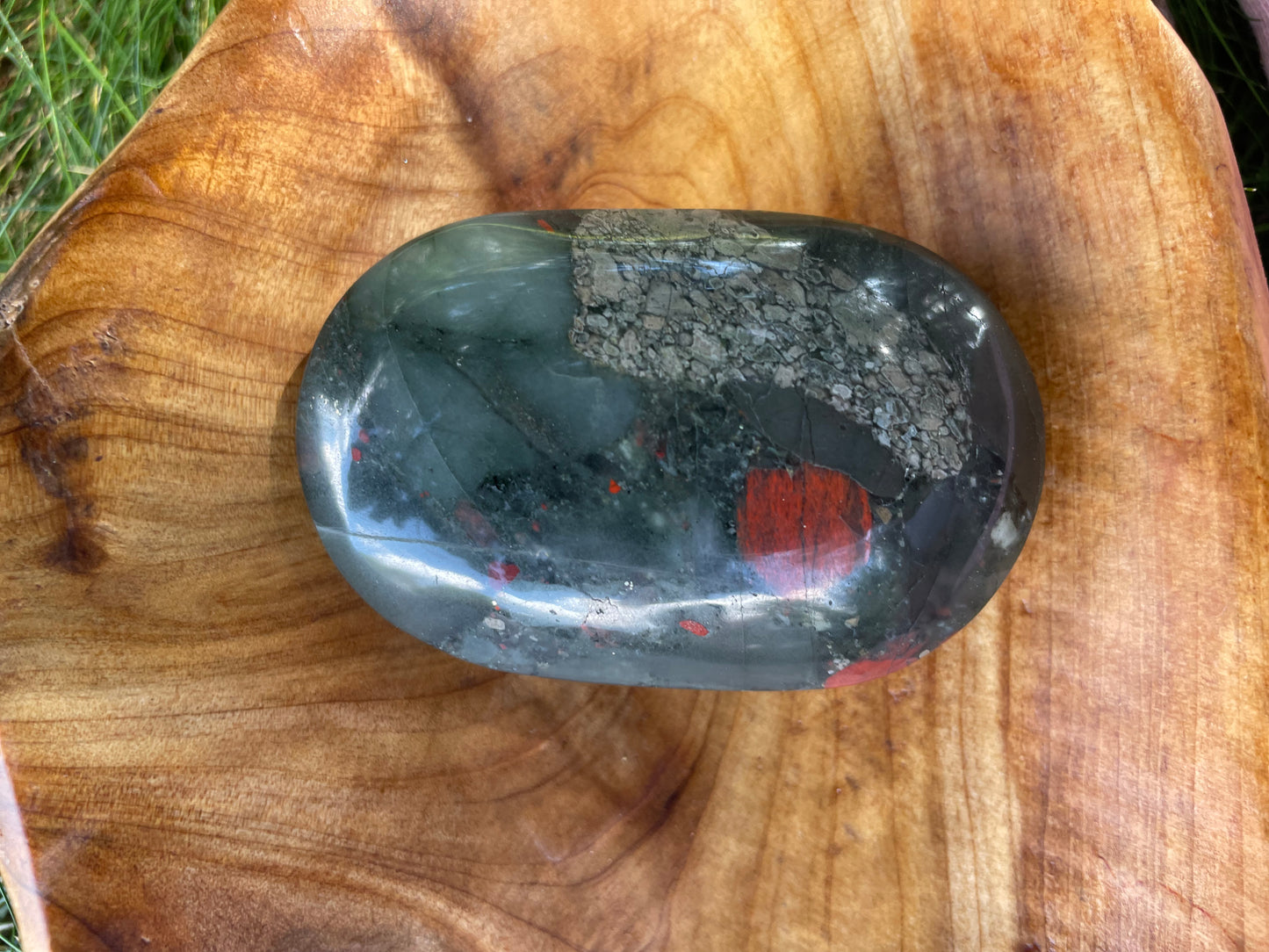 Bloodstone palmstone